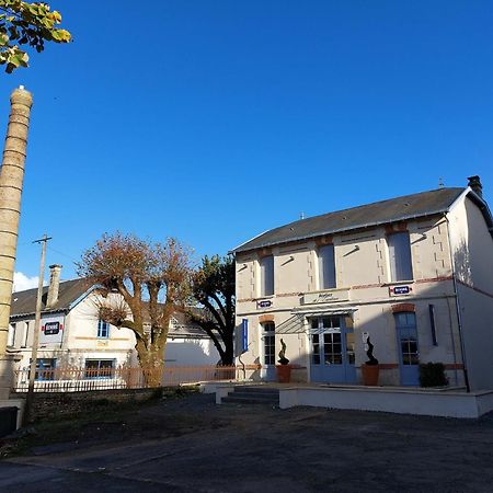 Vila Au Grain D'Orge Echire Exteriér fotografie
