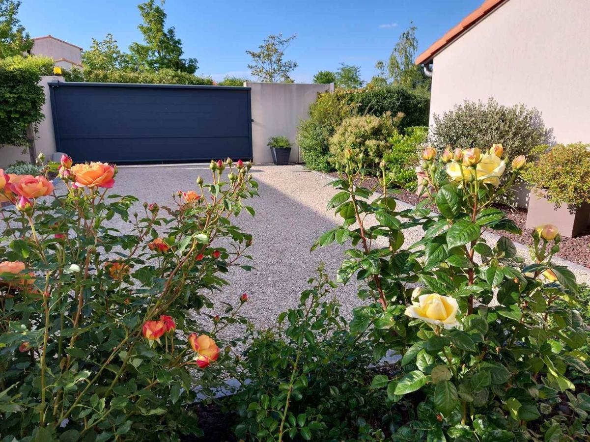 Vila Au Grain D'Orge Echire Exteriér fotografie
