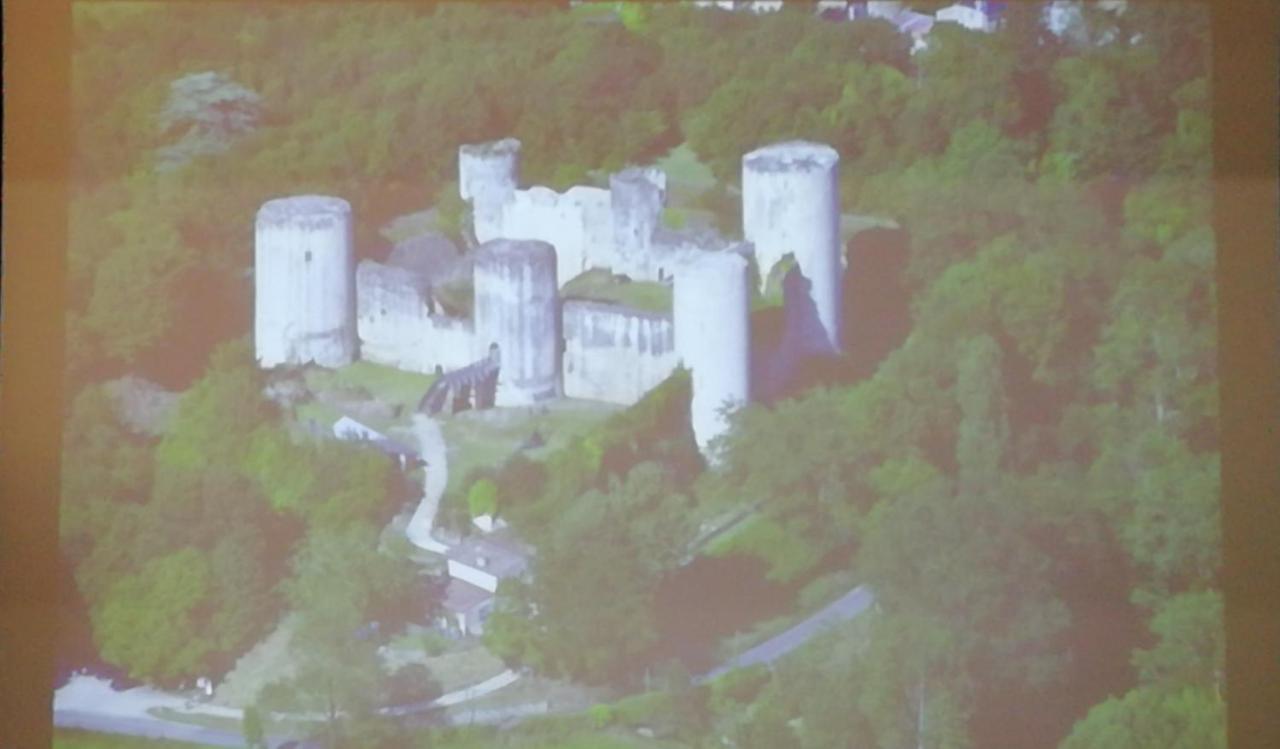 Vila Au Grain D'Orge Echire Exteriér fotografie