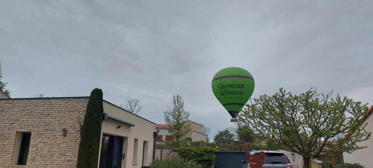 Vila Au Grain D'Orge Echire Exteriér fotografie